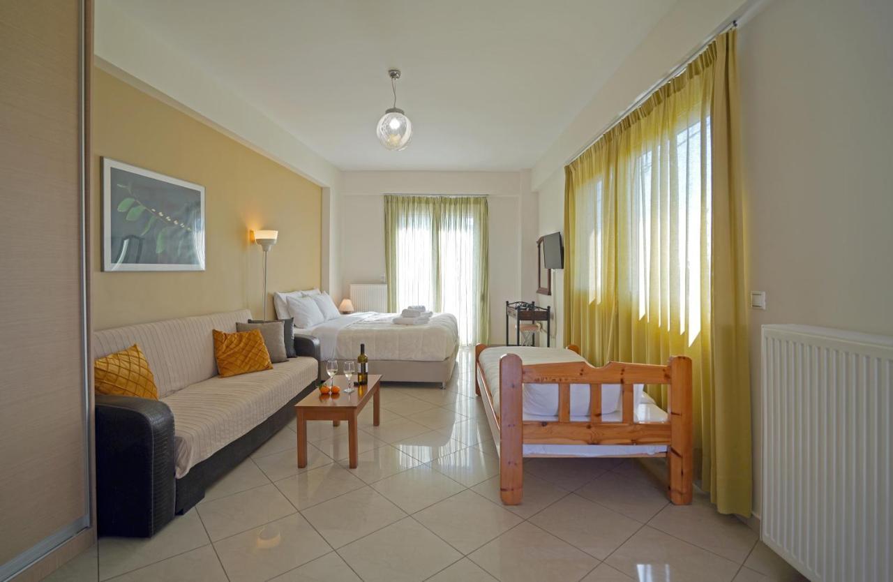 Semiramis Suites With Pool Kalamata Ngoại thất bức ảnh