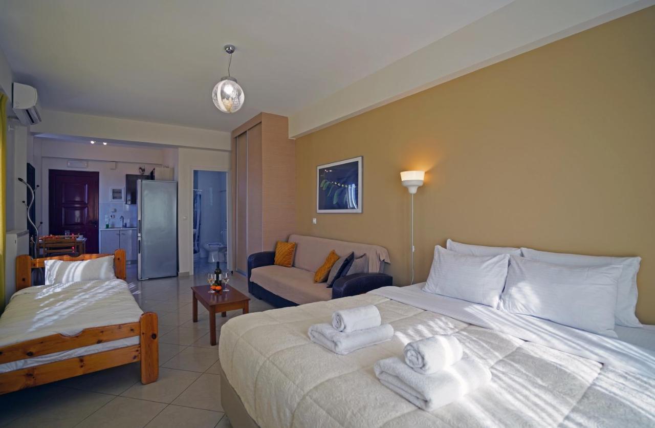 Semiramis Suites With Pool Kalamata Ngoại thất bức ảnh